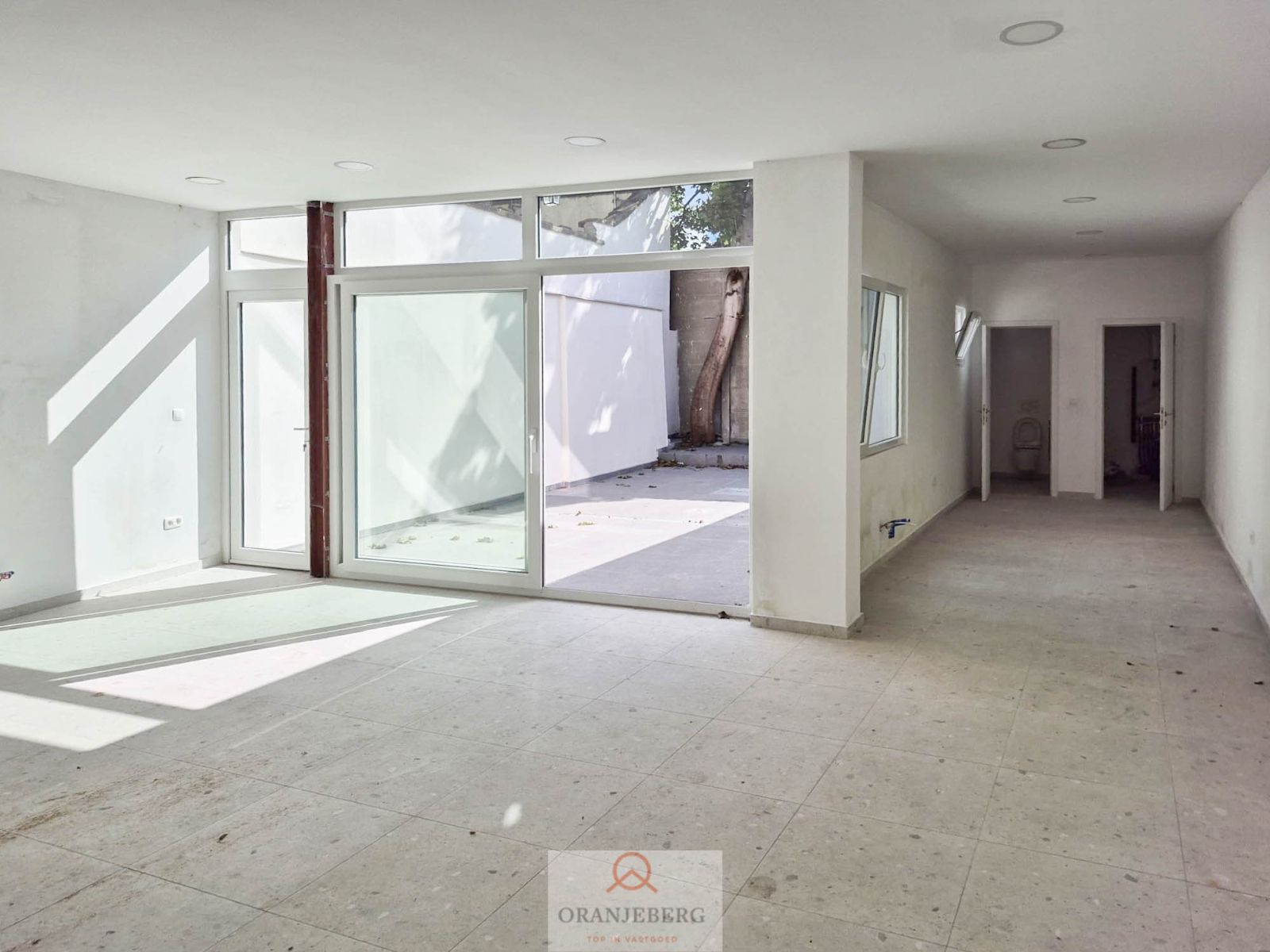 Handelspand (105 m²)  met tuin (40 m²) Muidepoort! foto 8