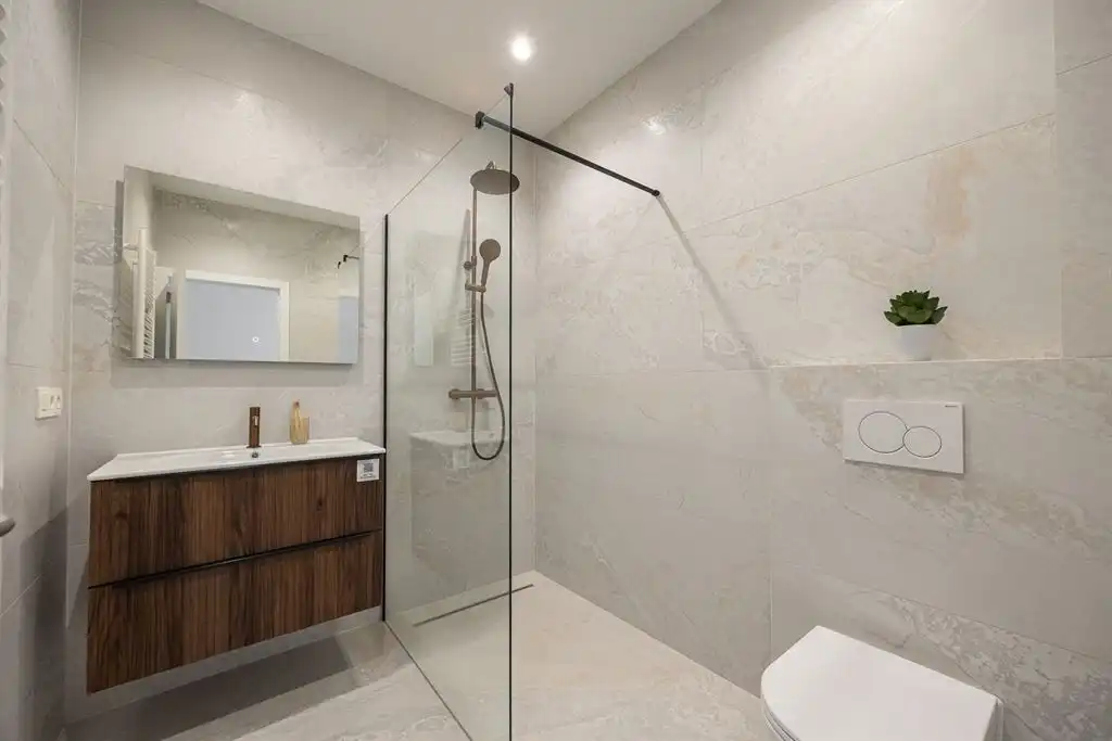 Kwalitatief gerenoveerd appartement te Pulhof foto 7