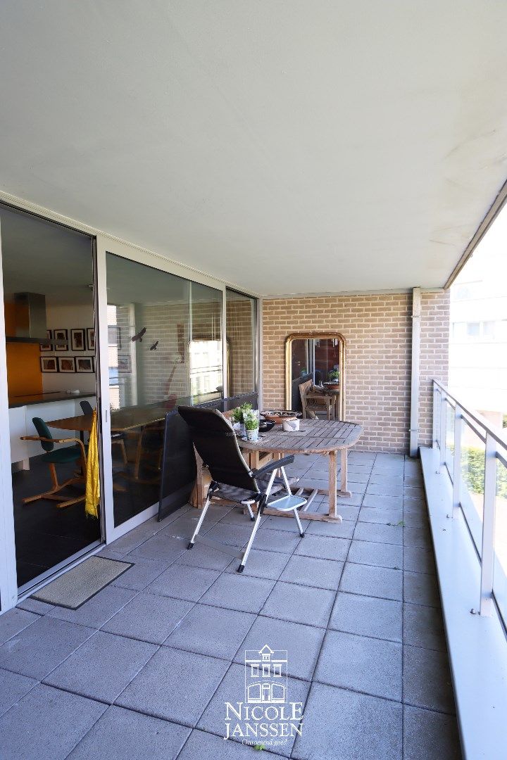 Mooi verzorgd en instapklaar appartement op de tweede verdieping met terras en autostandplaats foto 6