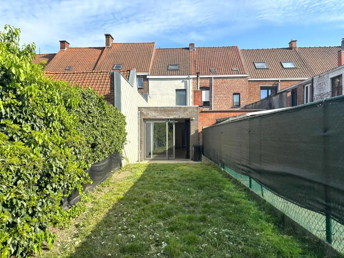 LEUKE RIJWONING MET 3 SLPKS EN TUIN NABIJ R8 foto 6