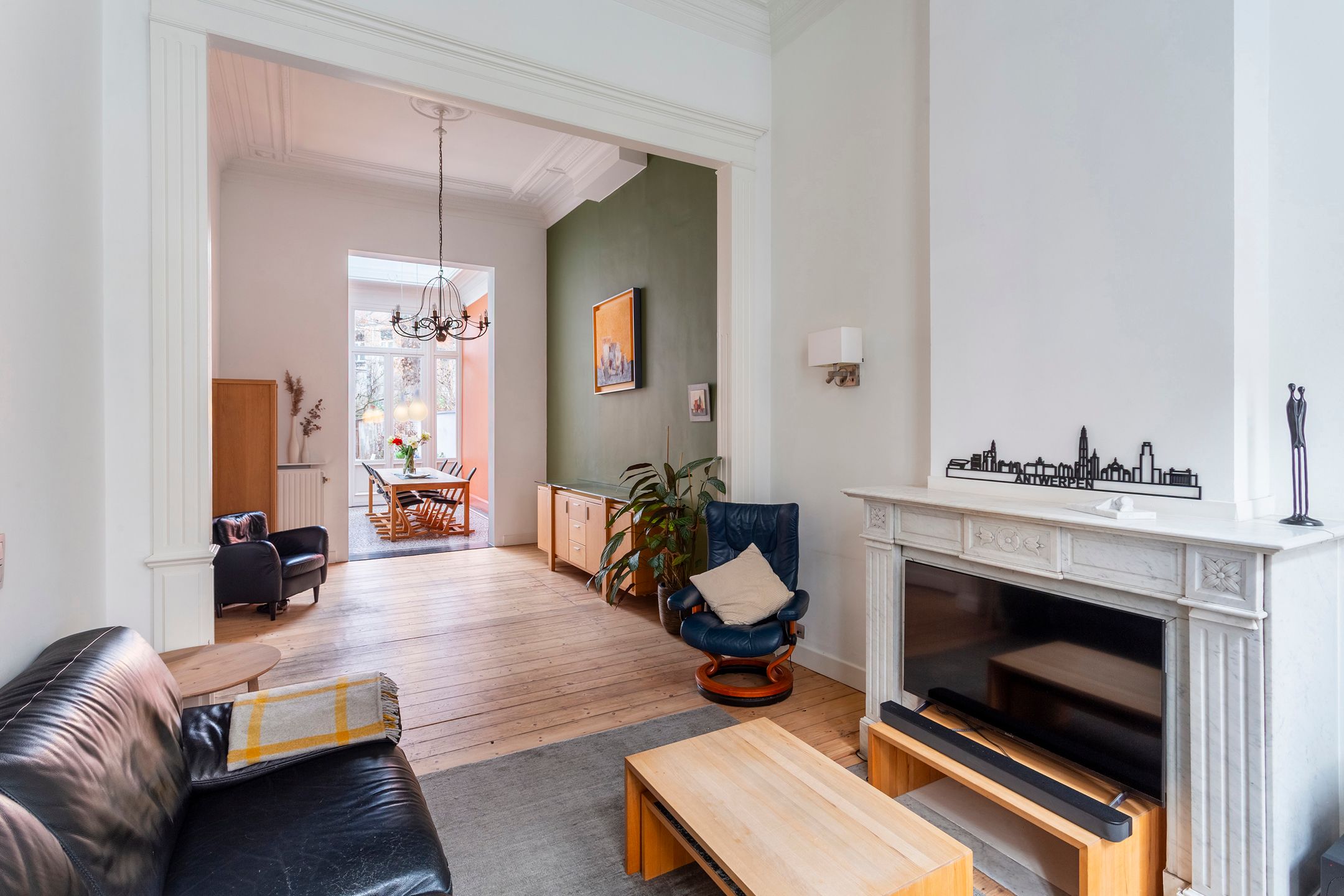 prachtig historisch herenhuis met 5 slpks op hippe Zurenborg foto 2