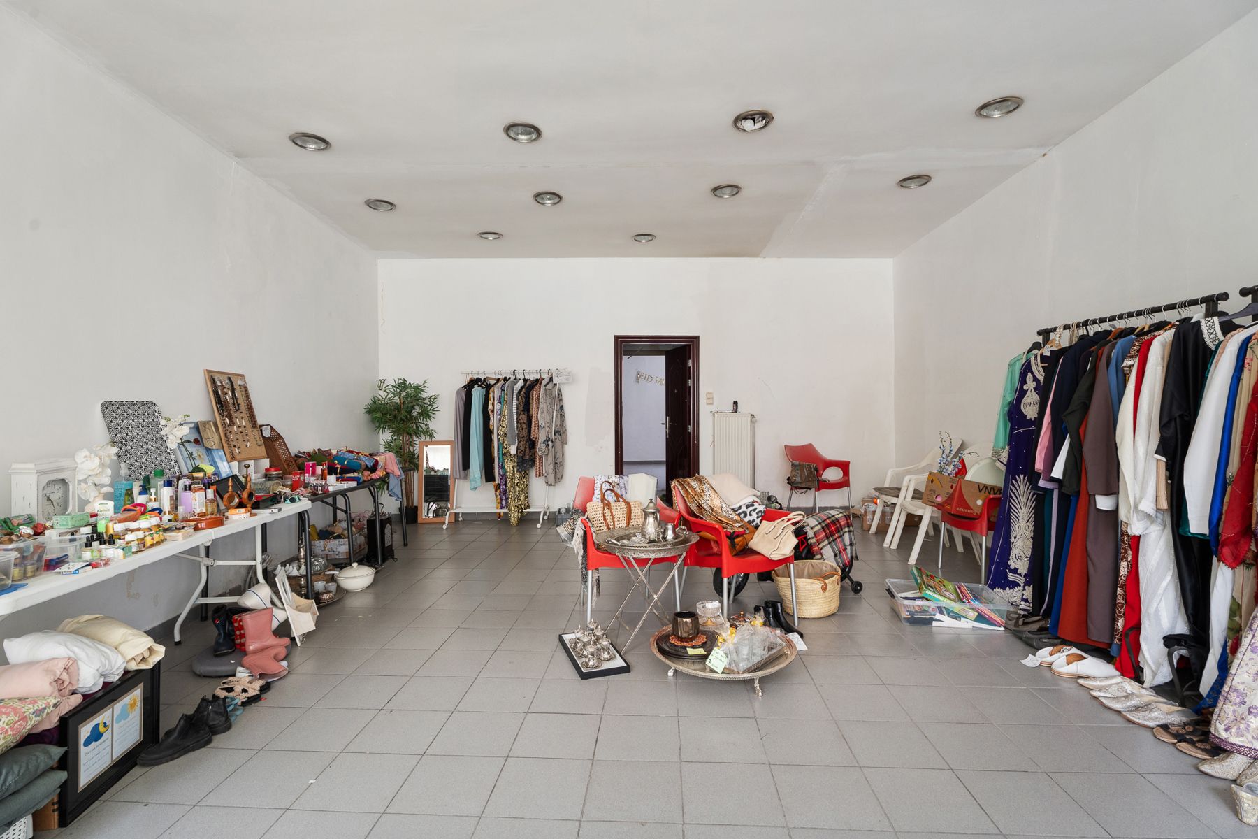 Ruime eigendom met 326 m² woonruimte + 79 m² handel – Gent foto 16