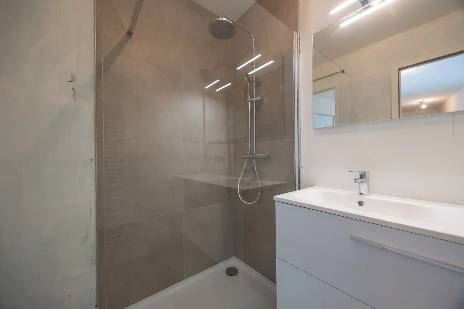 Nieuwbouwappartement met 2 slaapkamers te koop in Middelkerke foto 21