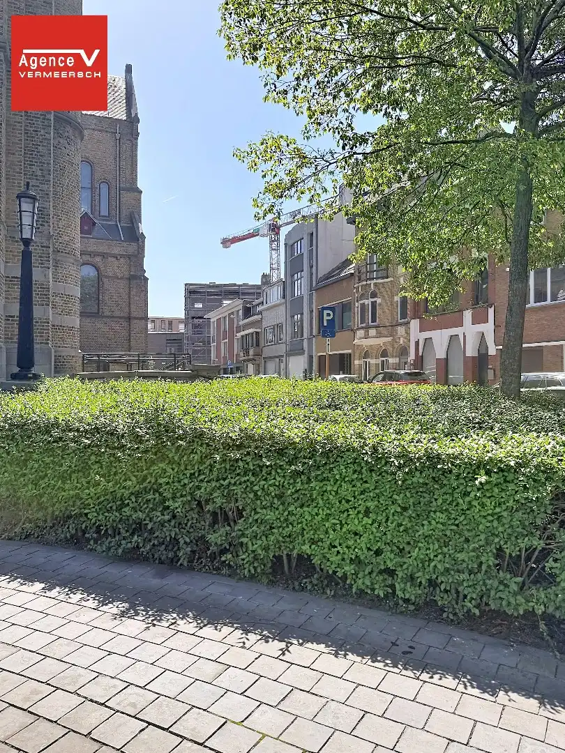 Instapklaar 3-slaapkamerappartement aan het Heilig-Hartplein. foto 21