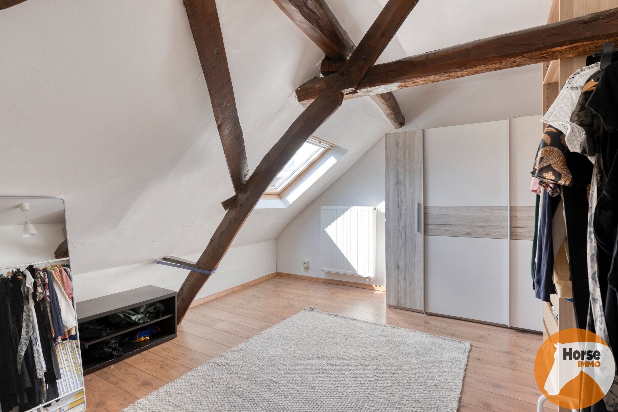 BURST - Instapklare woning met bijgebouw en ruime tuin/weide foto 14