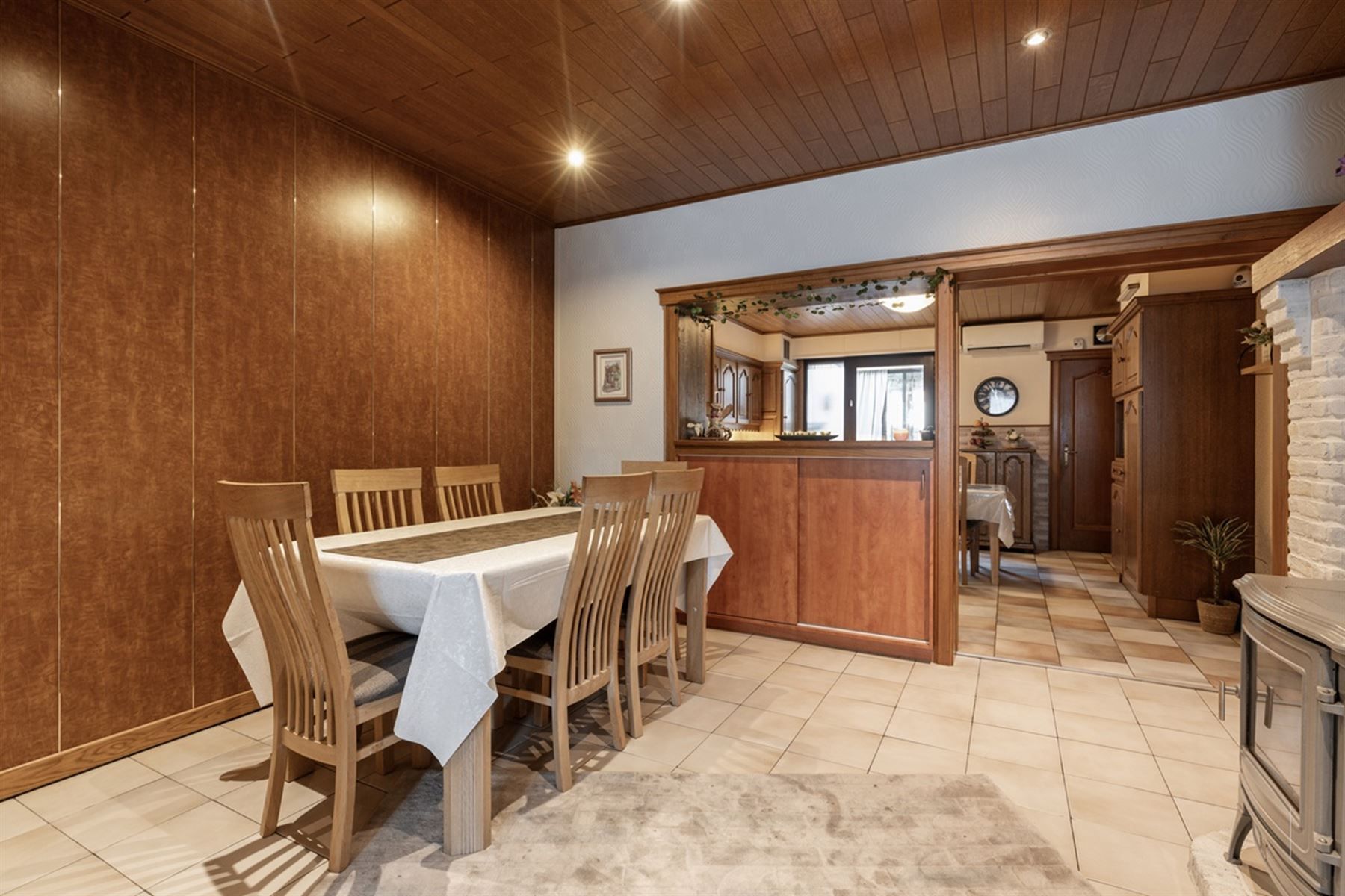 Eengezinswoning met 3 slaapkamers en tuin foto 5