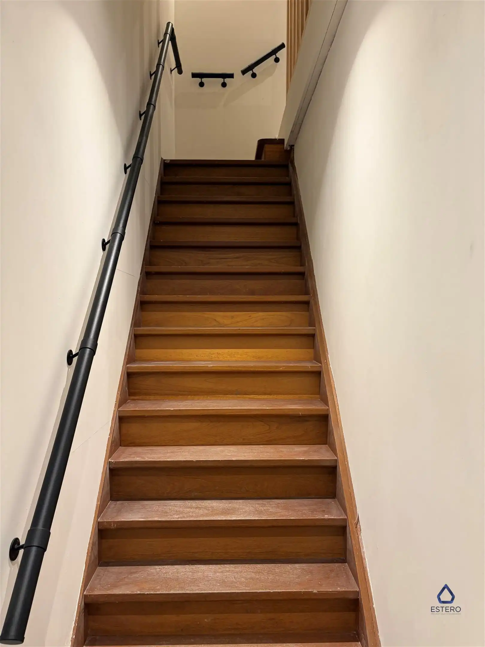 Gerenoveerde gezinswoning met 3 slaapkamers te Zwijnaarde foto 10