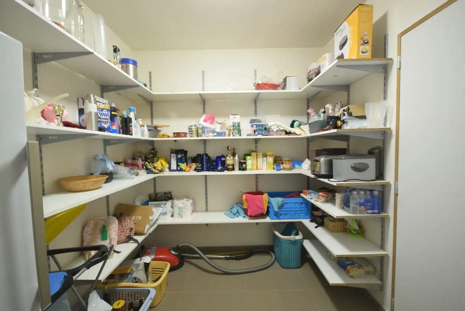 Ruime recente halfopen bebouwing met panoramisch verzicht foto 15