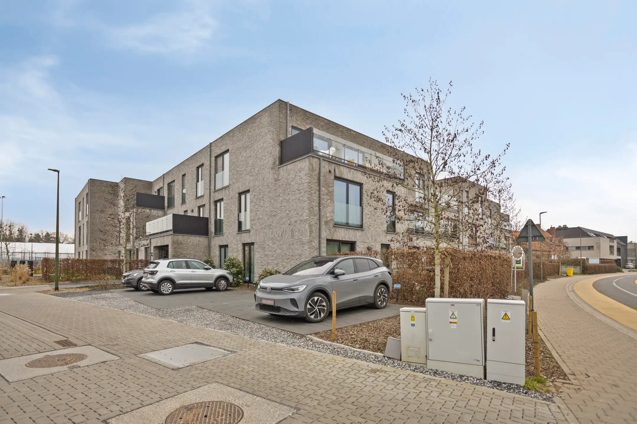 Recent gelijkvloers appartement met parking foto 14