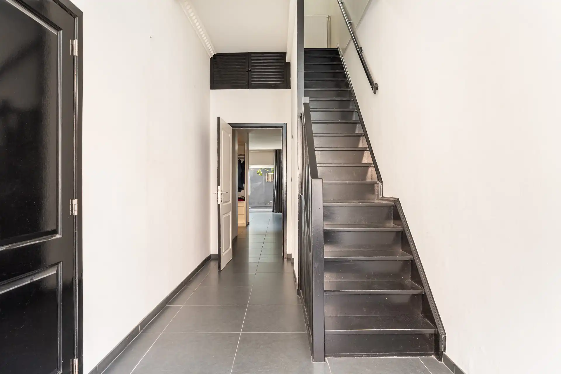 RUIME woning: 3 slpk, 2 badk, garage, terras & koer foto 11