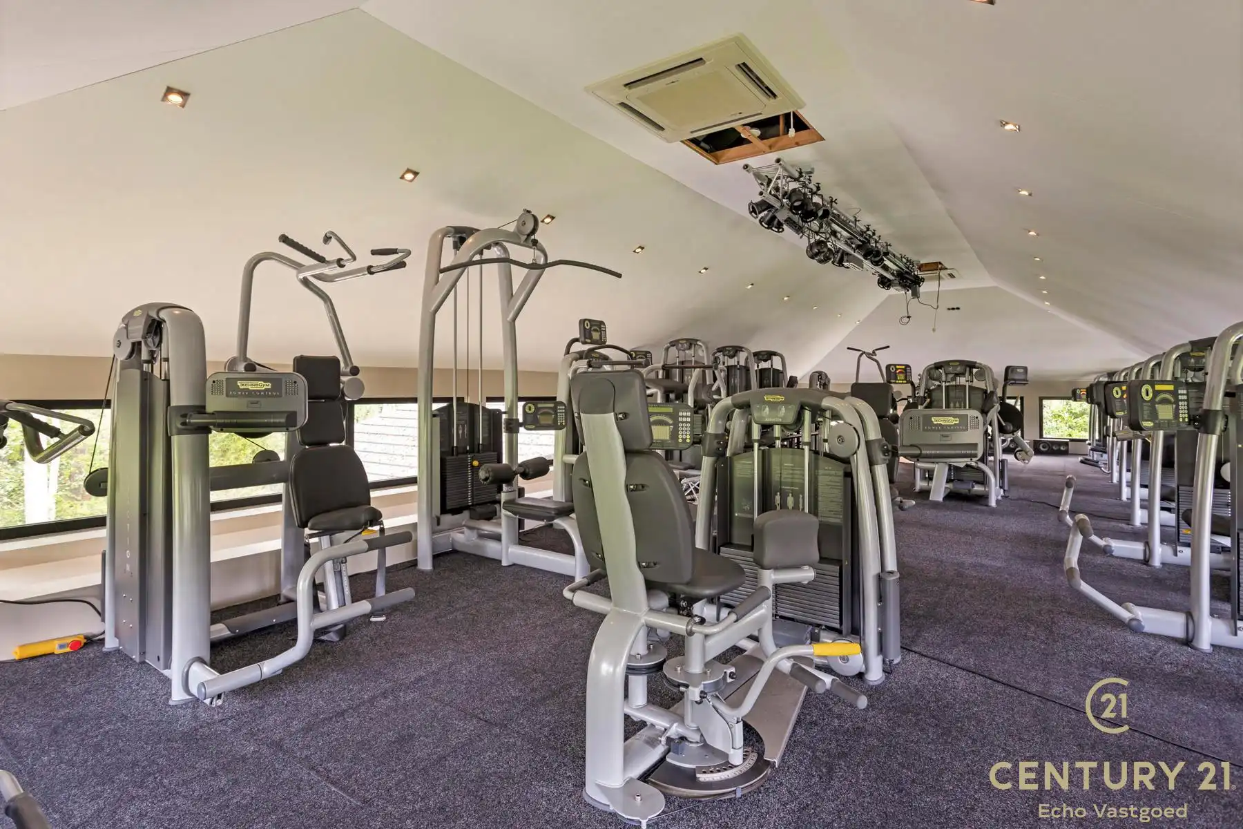 Villa met binnenzwembad en COMPLETE wellness op ca 2590m² foto 40