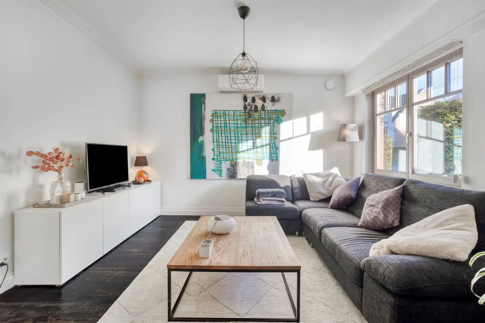 Prachtig gerenoveerde woning op een centrale ligging! foto 5