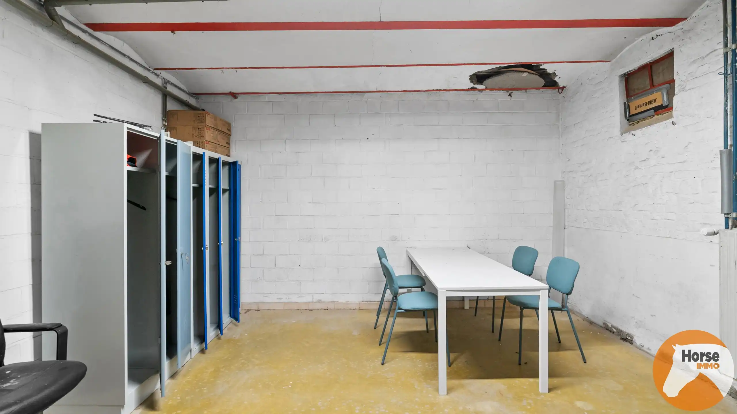 TOLLEMBEEK - Prachtige woning met 3 loodsen op 4,26ha. foto 31