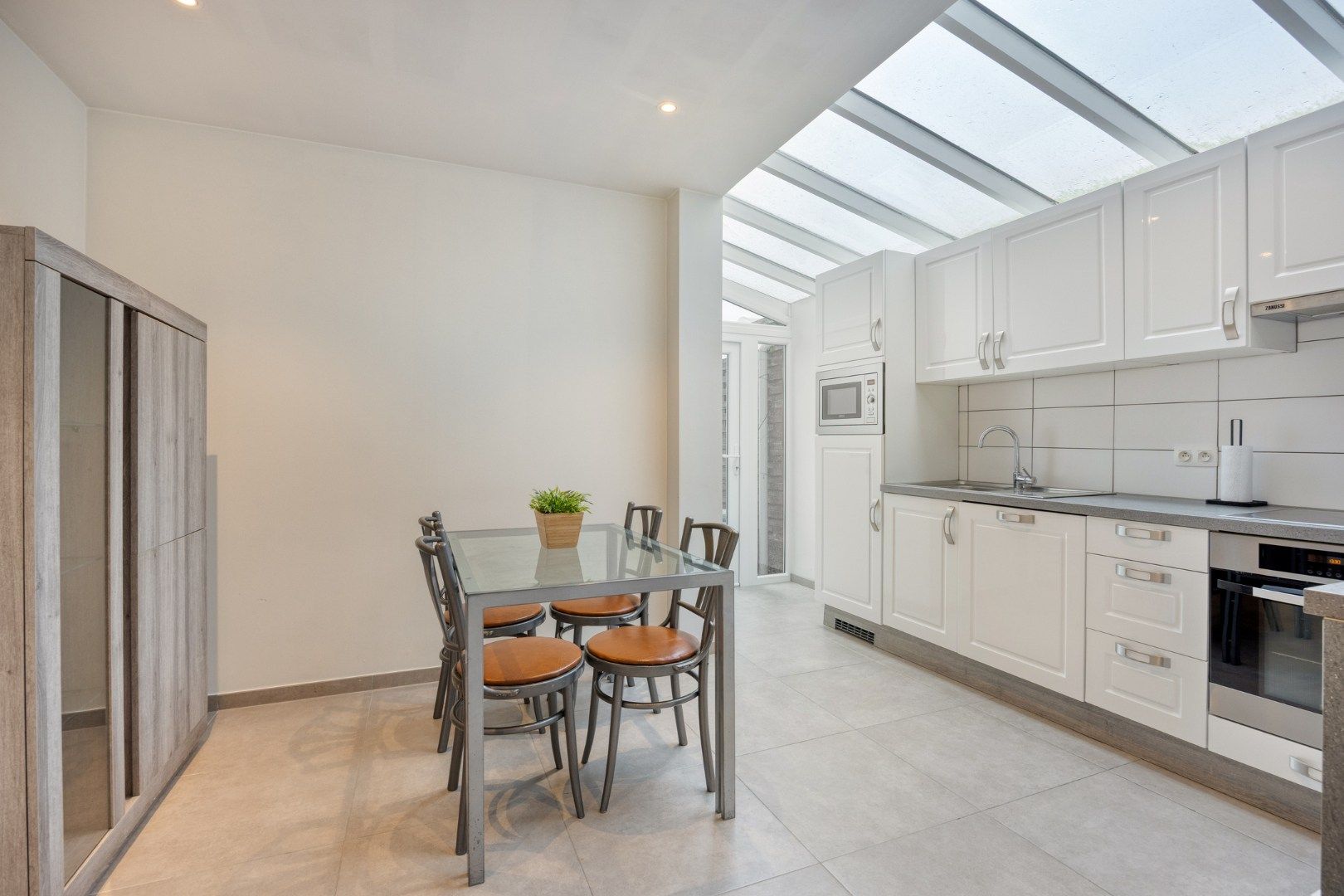 Gezellige, gerenoveerde woning in een rustige buurt! foto 6