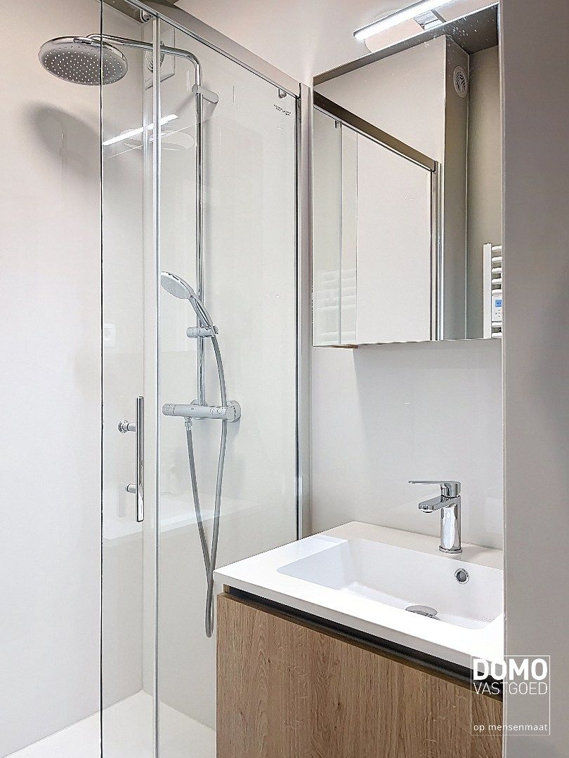 VOLLEDIG GERENOVEERD APPARTEMENT MET GARAGE TE HASSELT foto 13