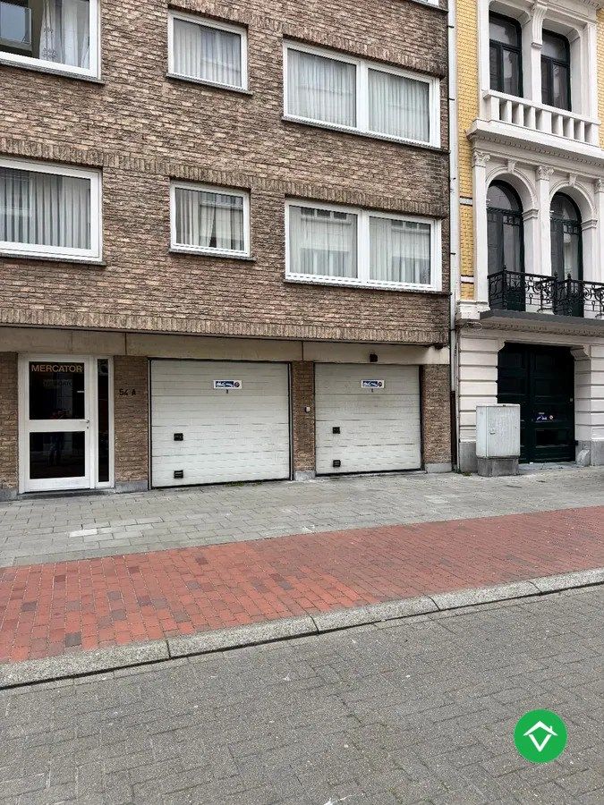 Ruime ondergrondse garage in centrum Oostende  foto 2