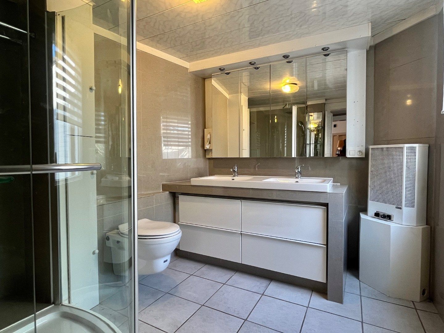 Authentiek hoekpand te koop in Harelbeke met 4 slaapkamers en een inpandige garage  foto 7