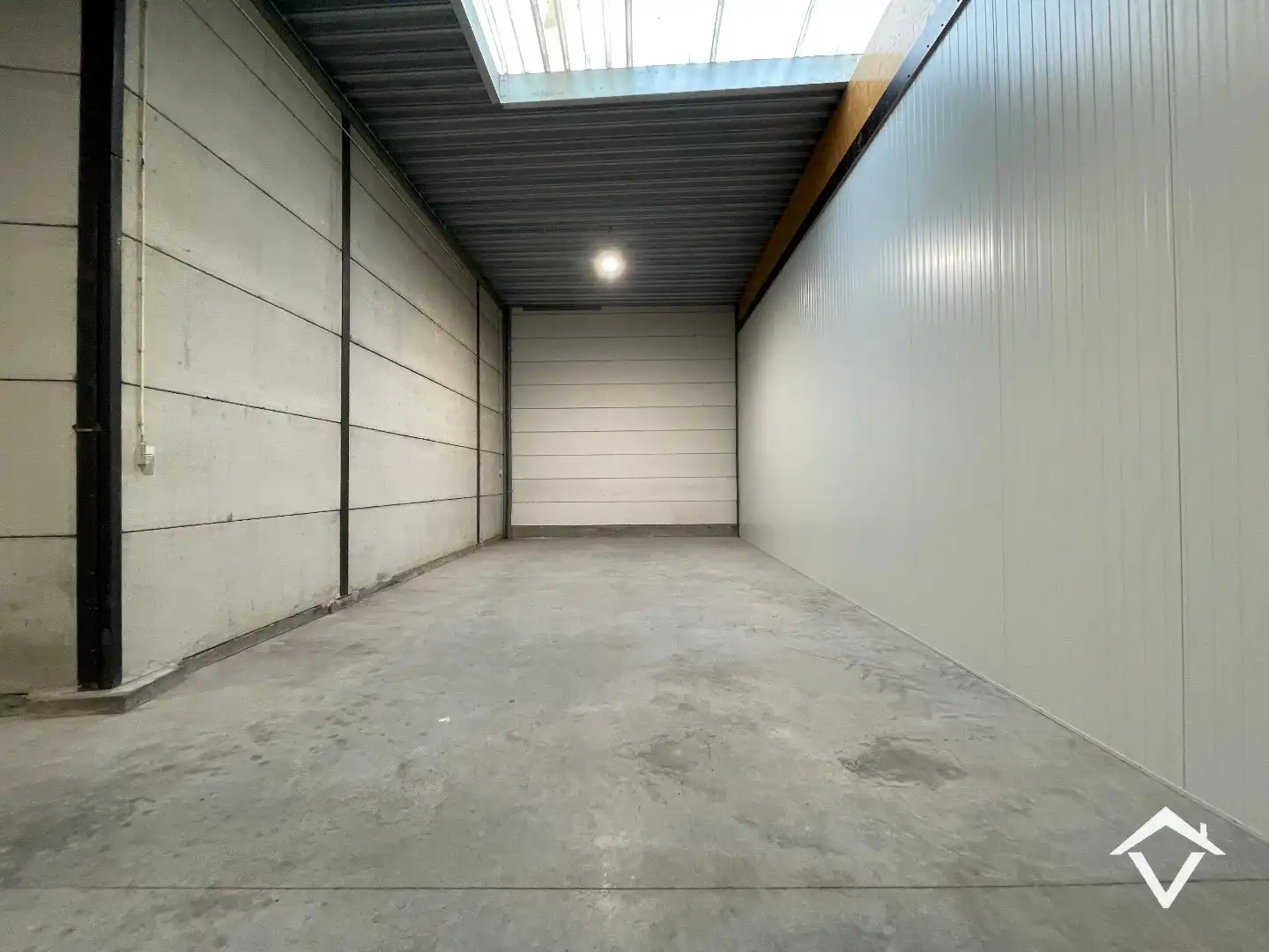 Ruime loods van 198 m² te Ooigem foto 4
