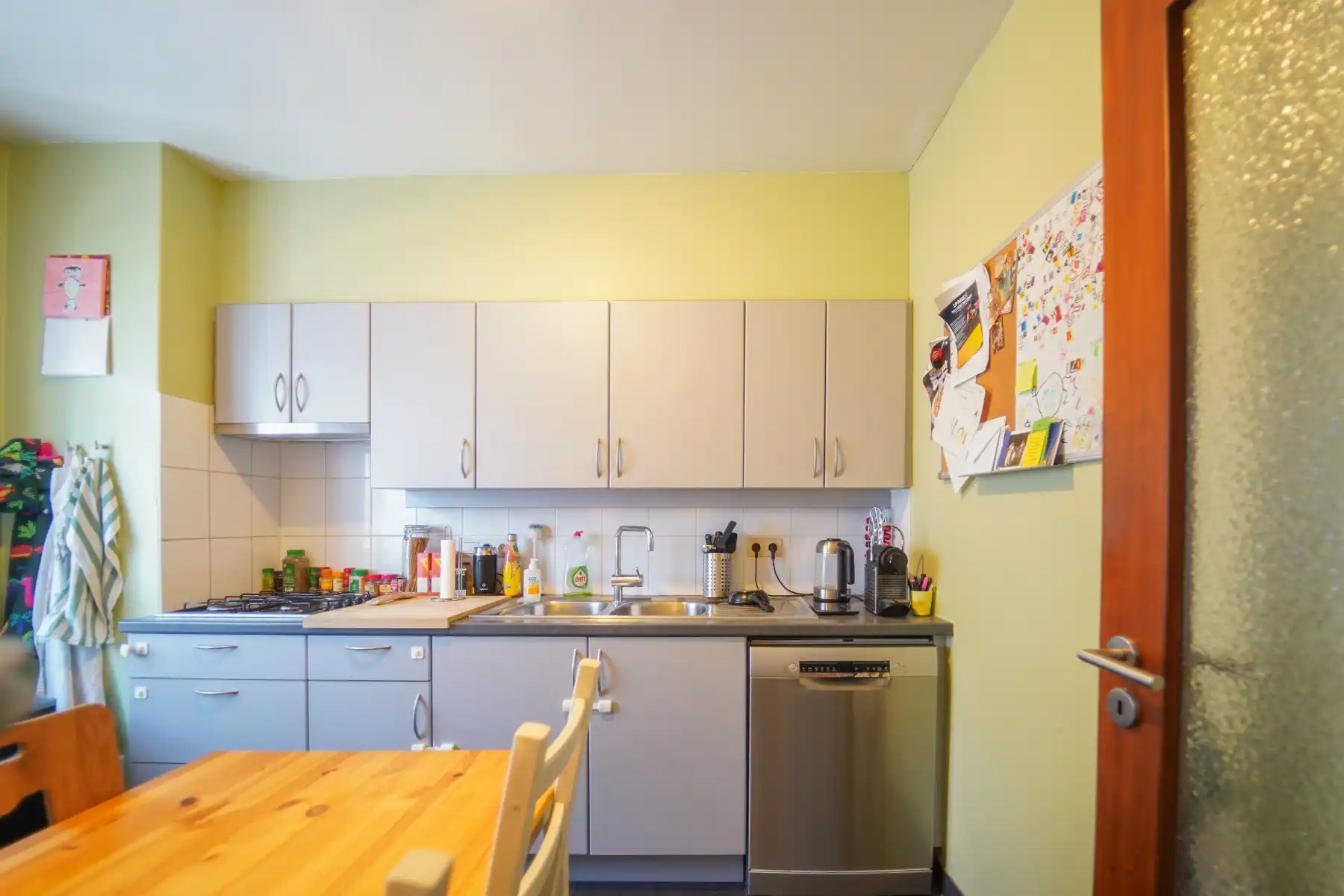 Appartement met 2 slaapkamers en terras in Gent foto 13