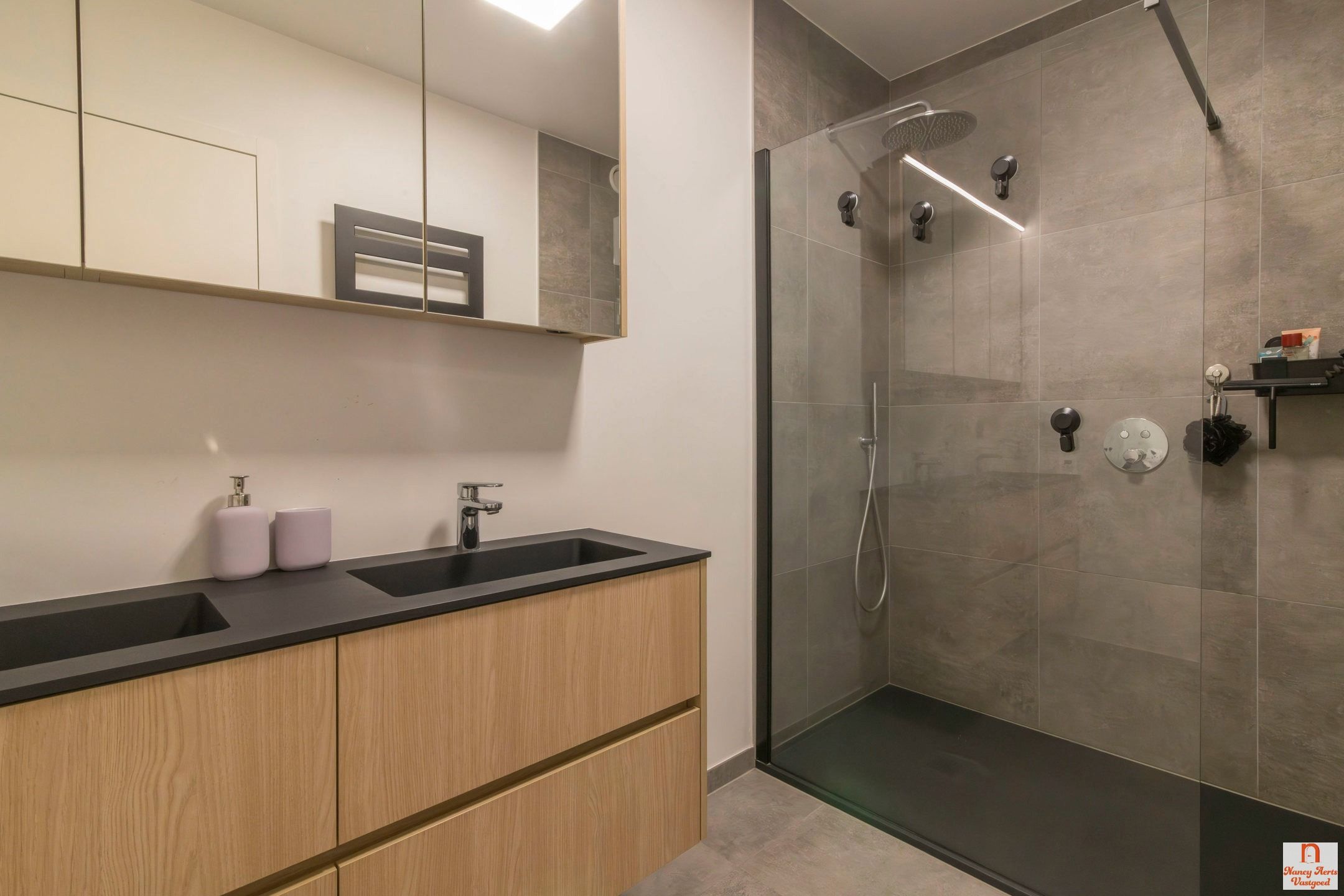 Exclusief wonen aan het water - inclusief 2 autostaanplaatsen foto 15