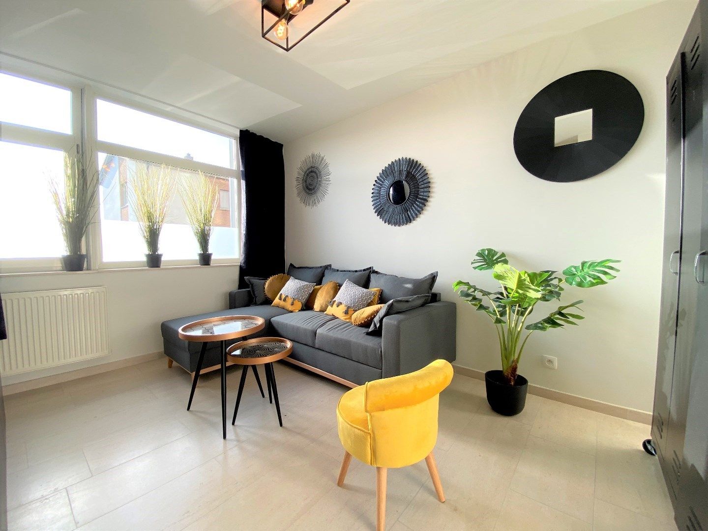 Gemeubeld gelijkvloers appartement op de Zeedijk foto 3