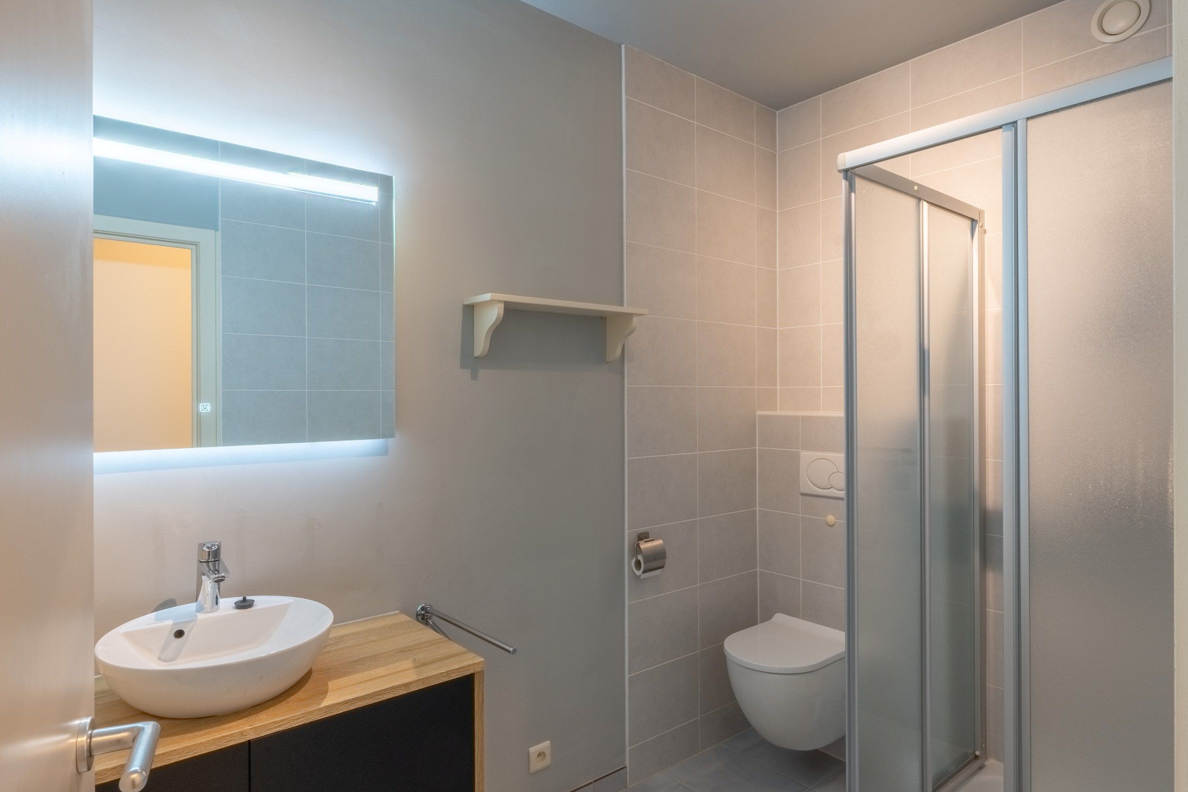 Drie slaapkamer appartement in het centrum van Heist foto 12