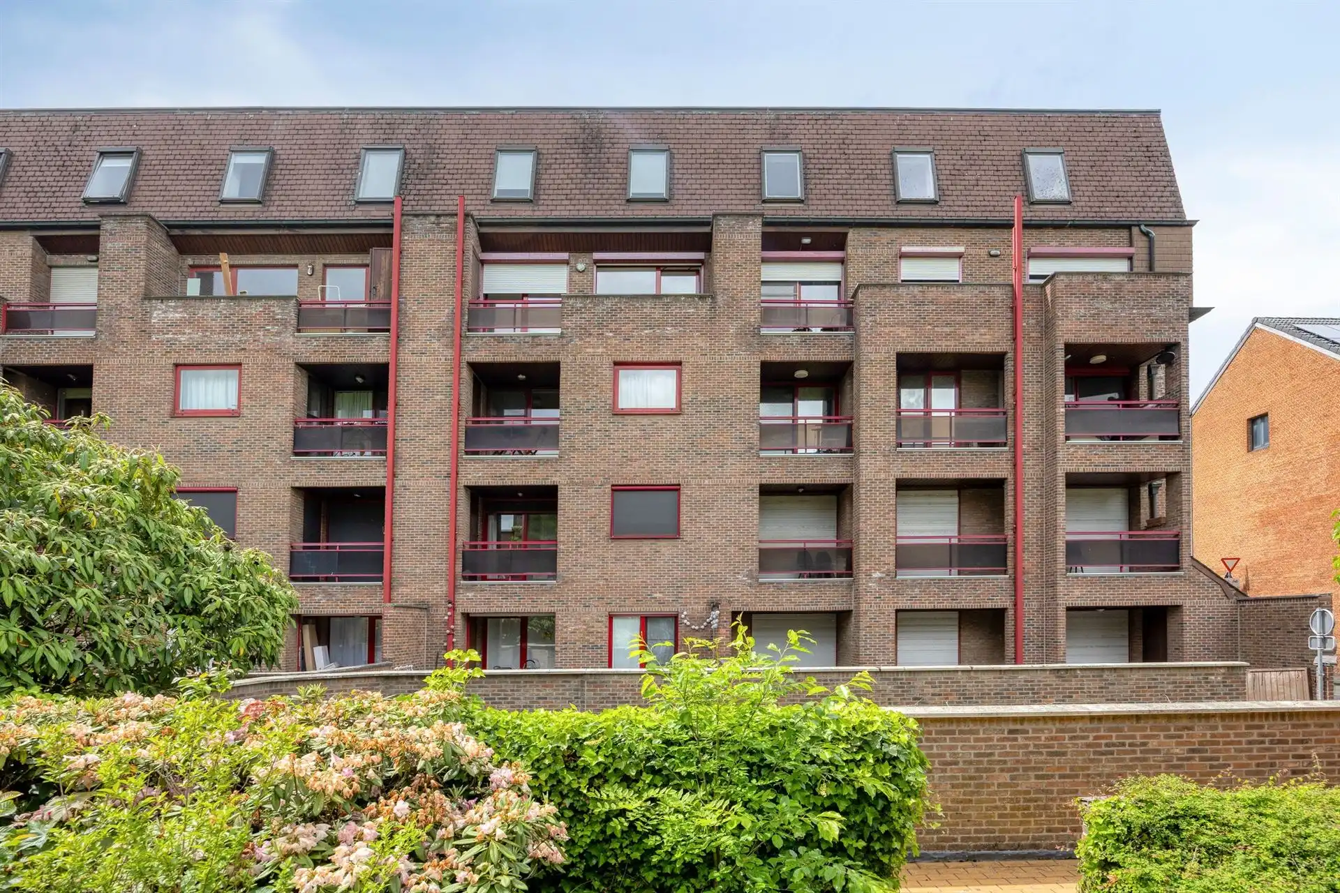 Instapklaar appartement met 2 slaapkamers. foto 25