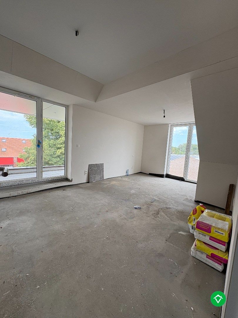 Nieuwbouwappartement met 2 slaapkamers en 2 terrassen in centrum Koekelare  foto 11