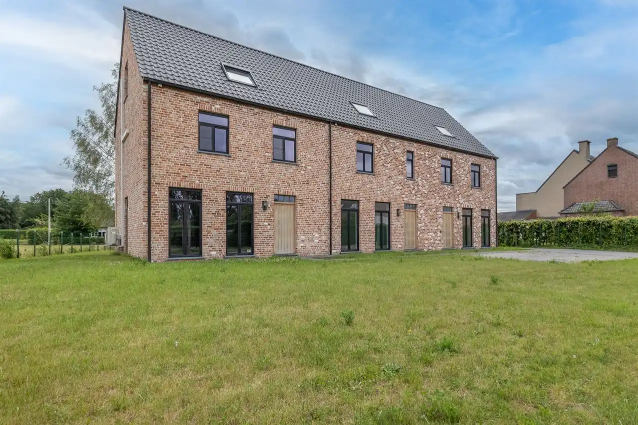 Nieuwbouw met vier slaapkamers, mooie tuin en centrale ligging foto 29