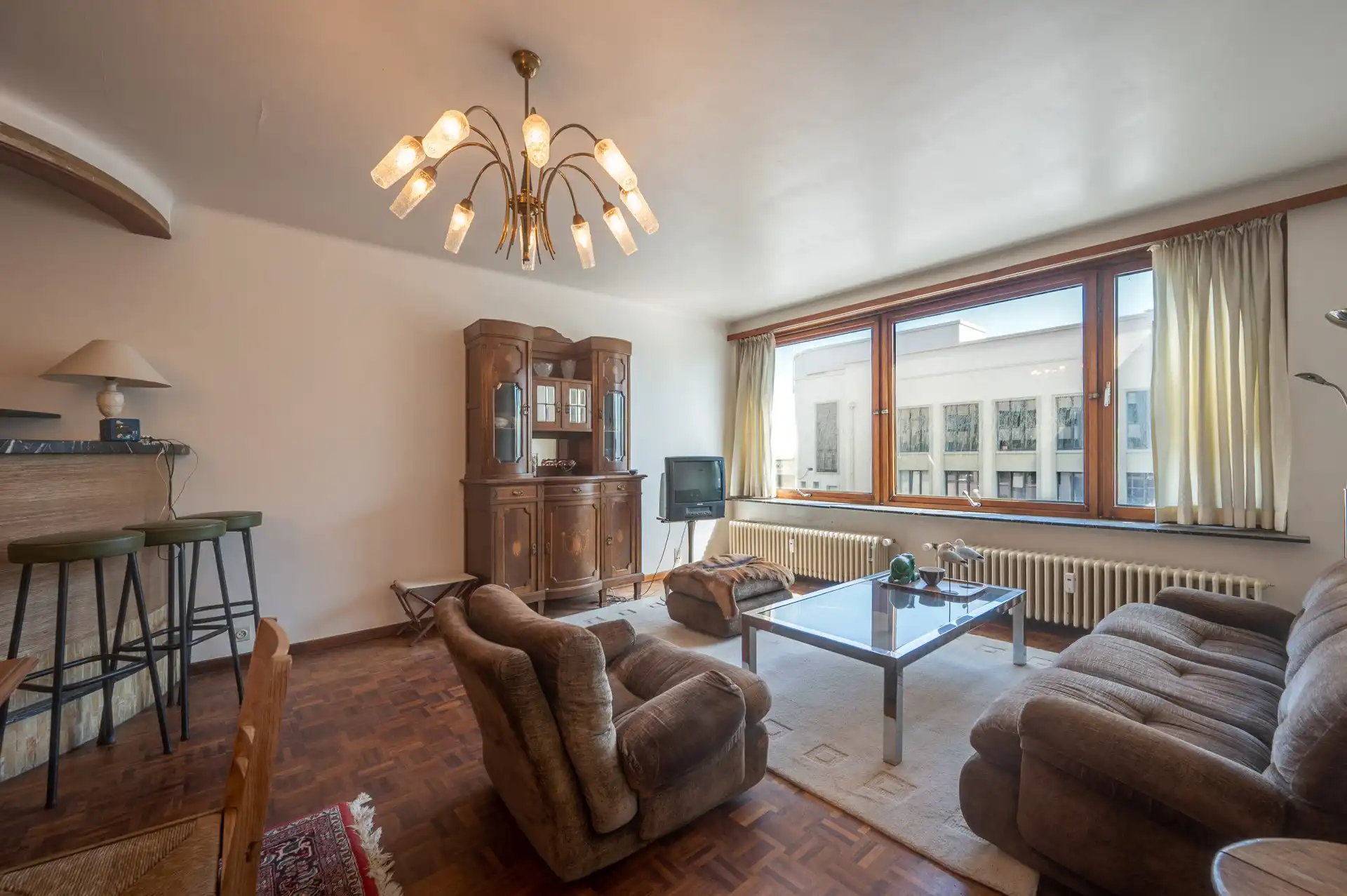 Te renoveren appartement met 3 slaapkamers op topligging nabij het Casino foto 2