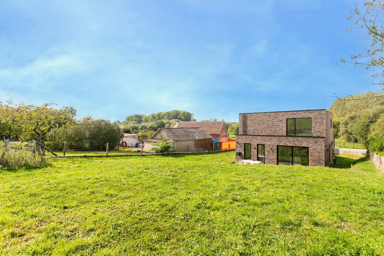 Recente woning (EPC A) met 3 slpks, garage en tuin op 7are foto 14
