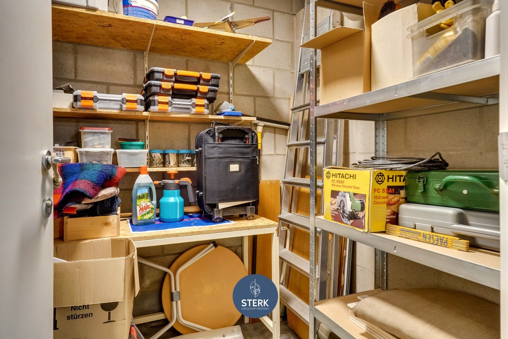 RECENT APPARTEMENT INCLUSIEF PARKING + 2 BERGINGEN IN CENTRUM LANAKEN !  foto 26