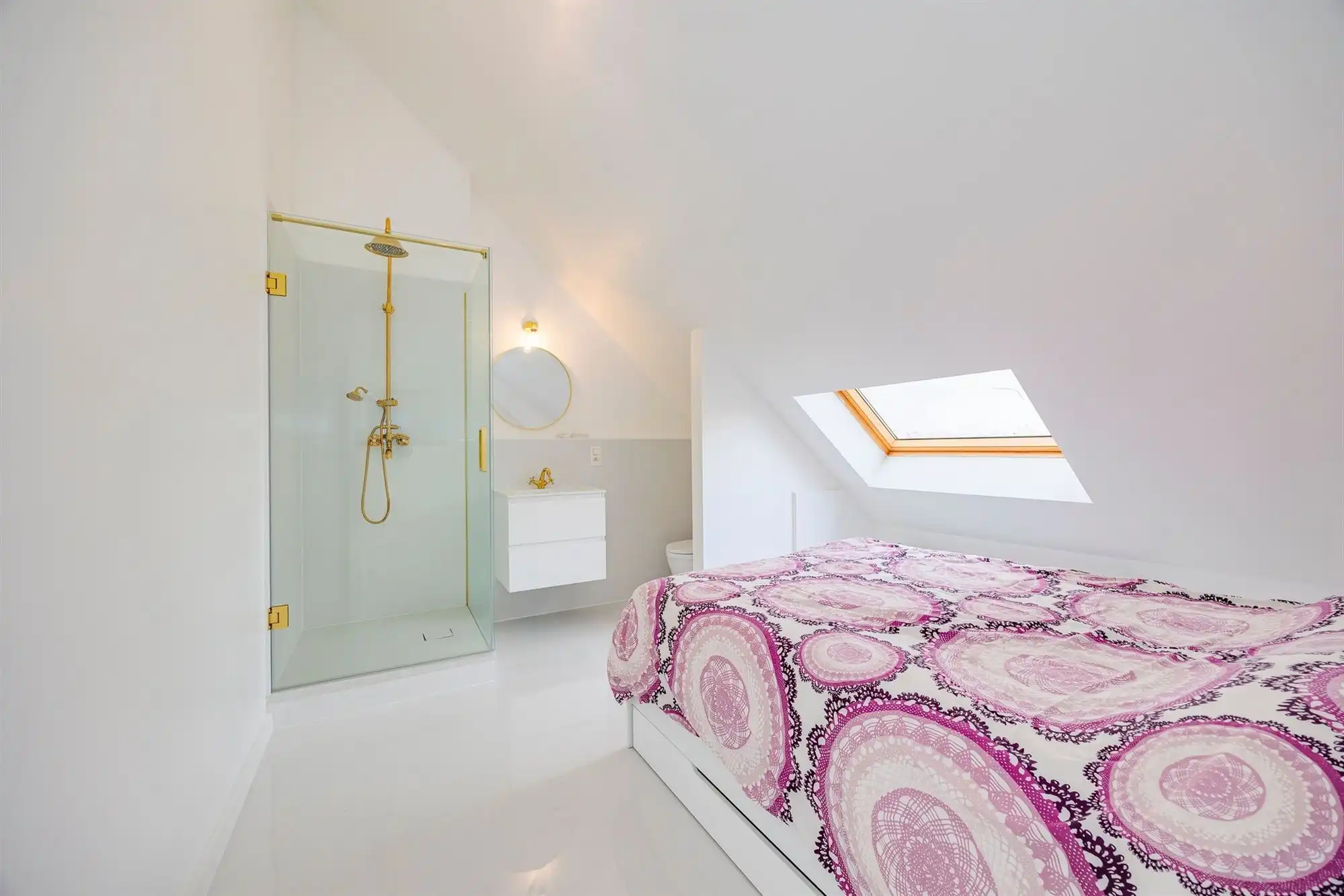 Ruime herenwoning met 5 slk + 4 badk met tuin en terras  foto 28