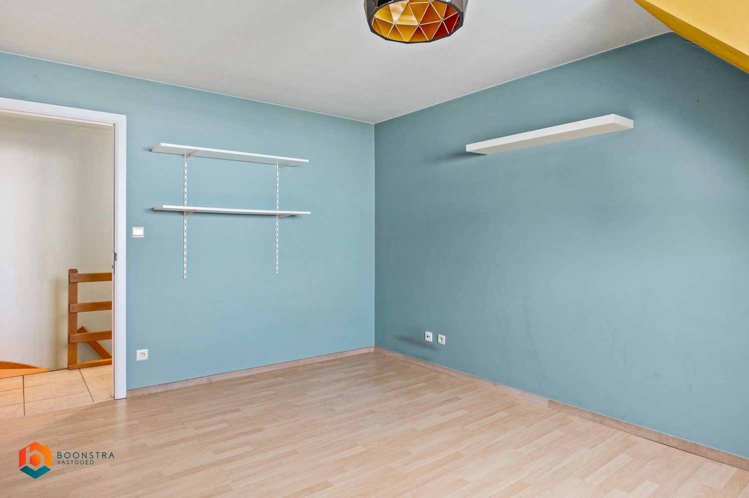 Instapklare rijwoning in centrum Heist foto 8