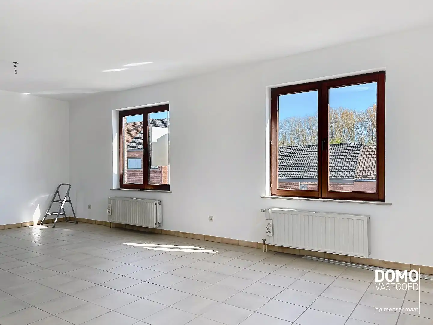 LICHTRIJK APPARTEMENT MET 2 SLAAPKAMERS EN GARAGEBOX foto 4