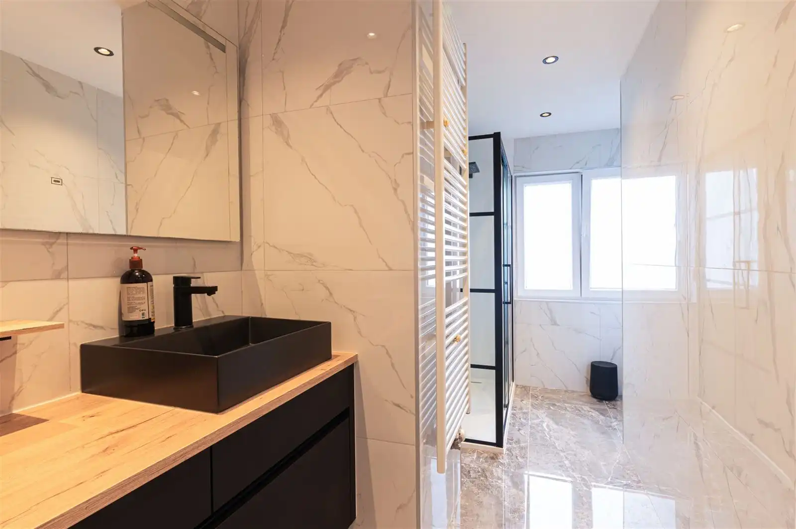 Luxueus afgewerkte villa met 5 slaapkamers in Leerne! foto 18