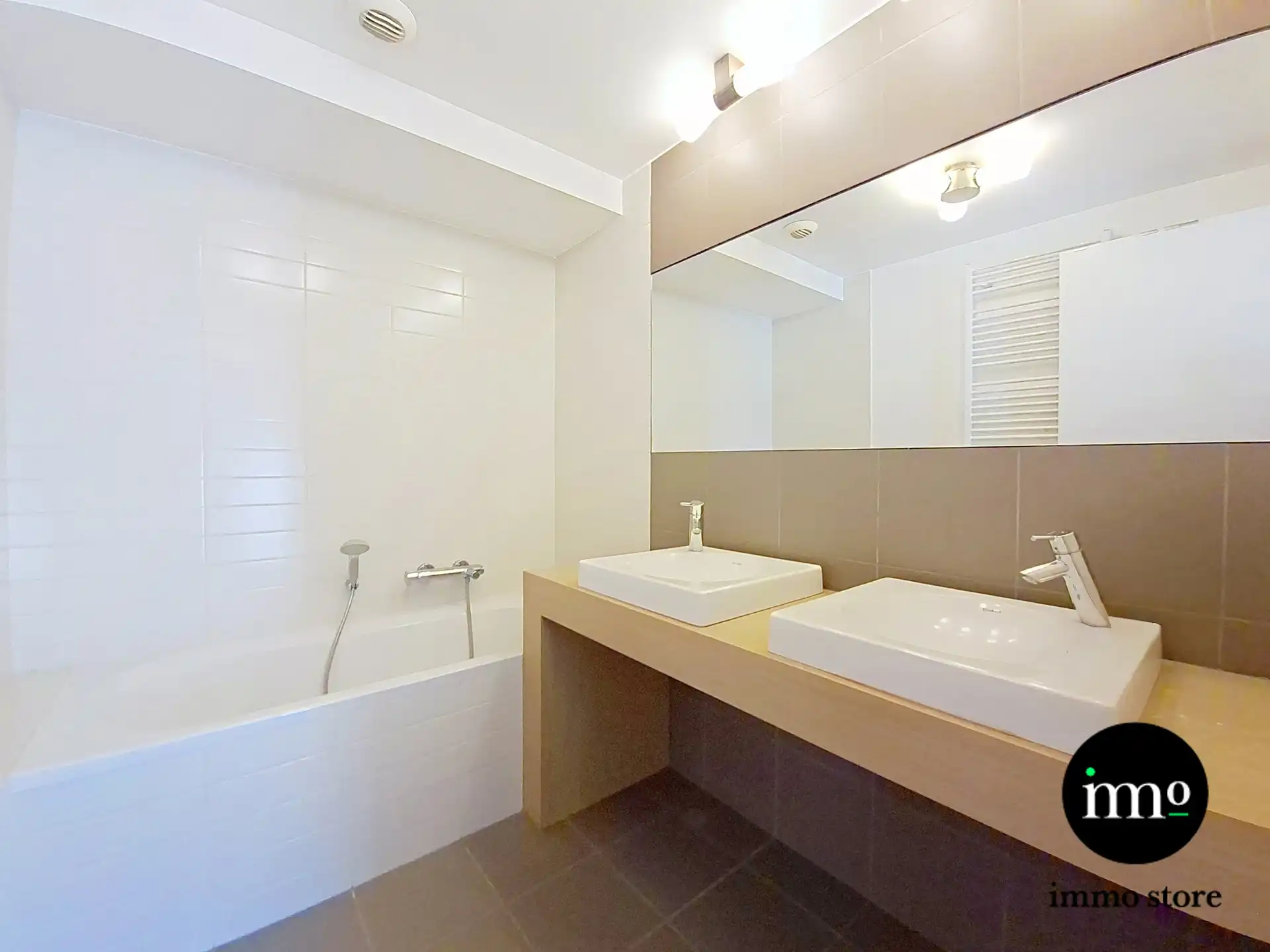 Instapklare duplex met ruim dakterras foto 14