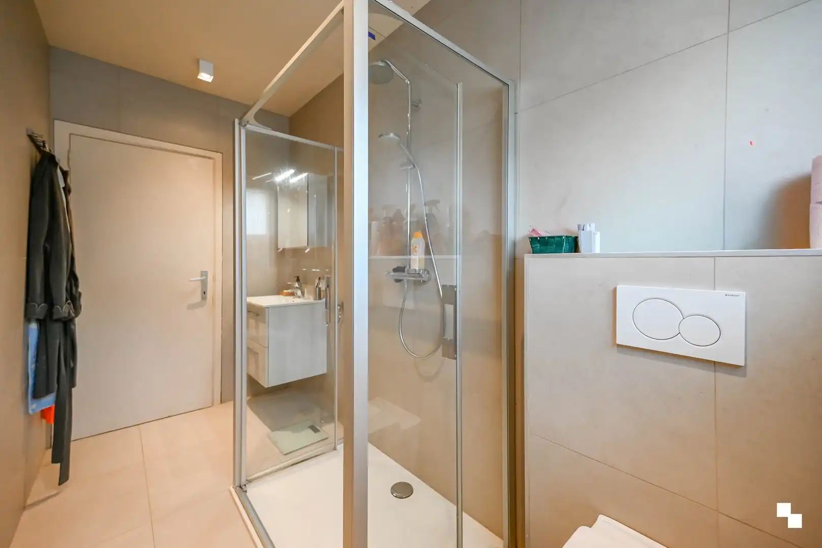 Charmante villa met ruime tuin, veelzijdige indeling en topligging nabij het hart van de Bosmolens foto 15