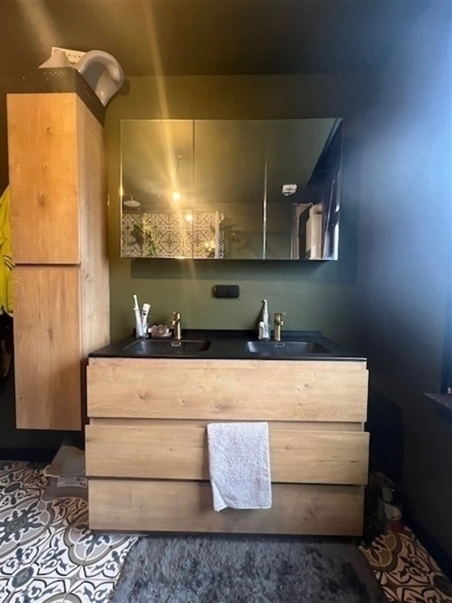 Ruime woning met zonnige tuin! foto 9