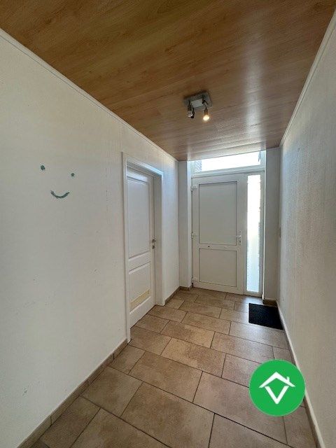 Instapklaar gelijkvloers appartement met tuin en garage in rustige wijk te Eernegem foto 4