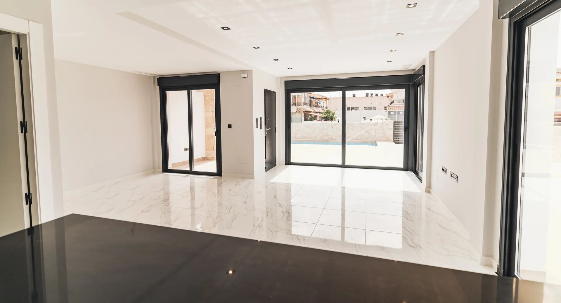 Beleef ultieme luxe aan de Costa Blanca: exclusieve villa’s met solarium en privézwembad – jouw Mediterrane paradijs foto 2