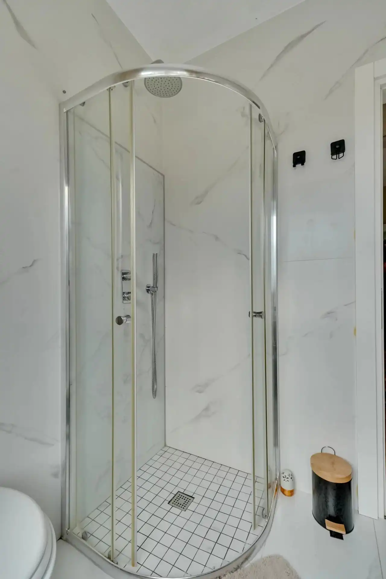Gezellige woning in het landelijke Veldwezelt foto 18