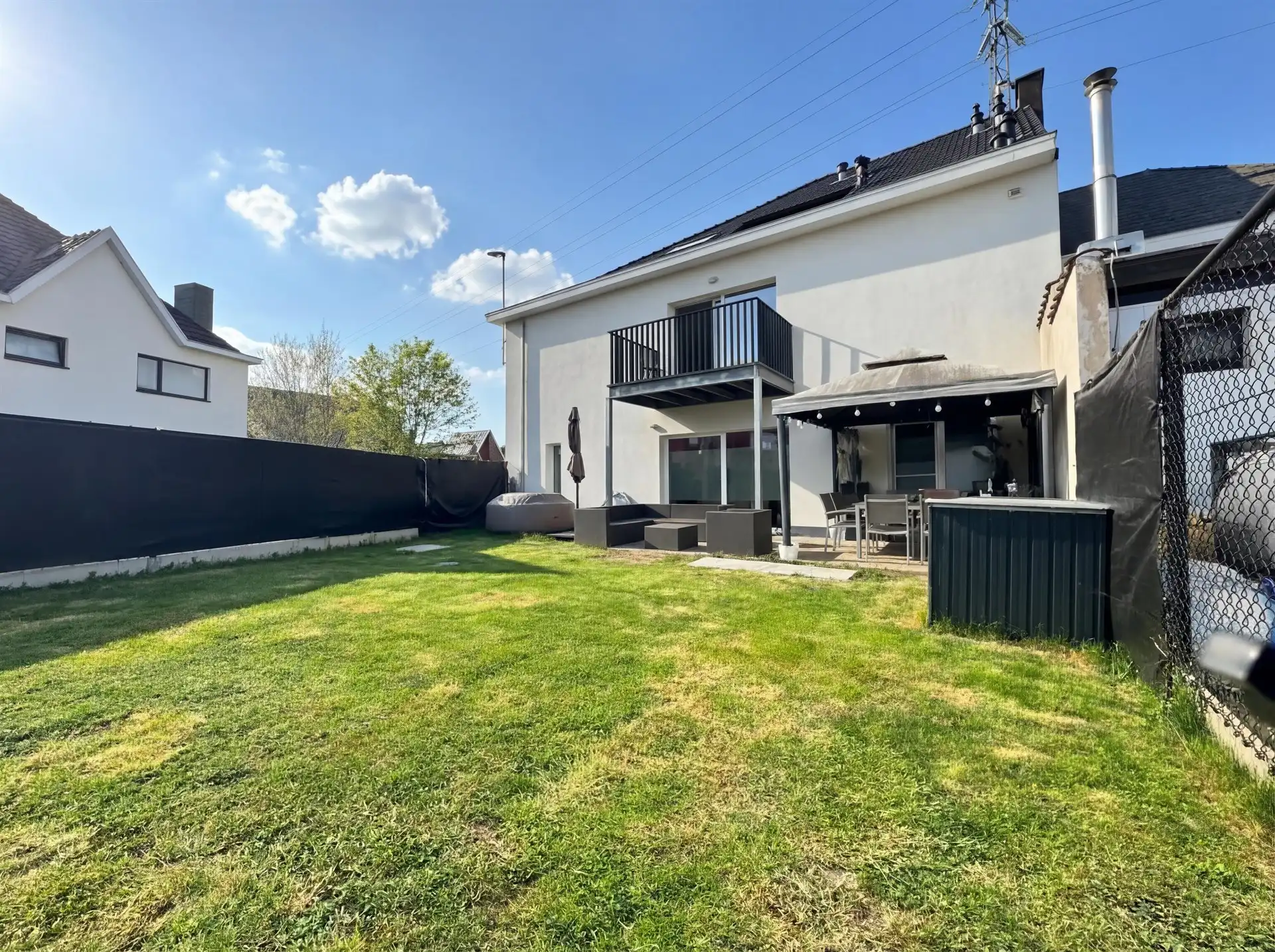 Prachtig gelijkvloers appartement met twee slaapkamers, tuin en garage foto 14