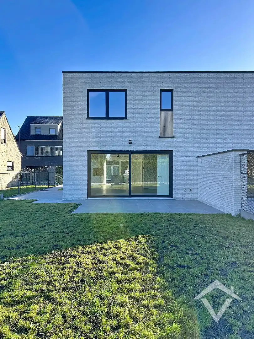Nieuwbouwwoning met 3 slaapkamers in centrum Koekelare  foto 23