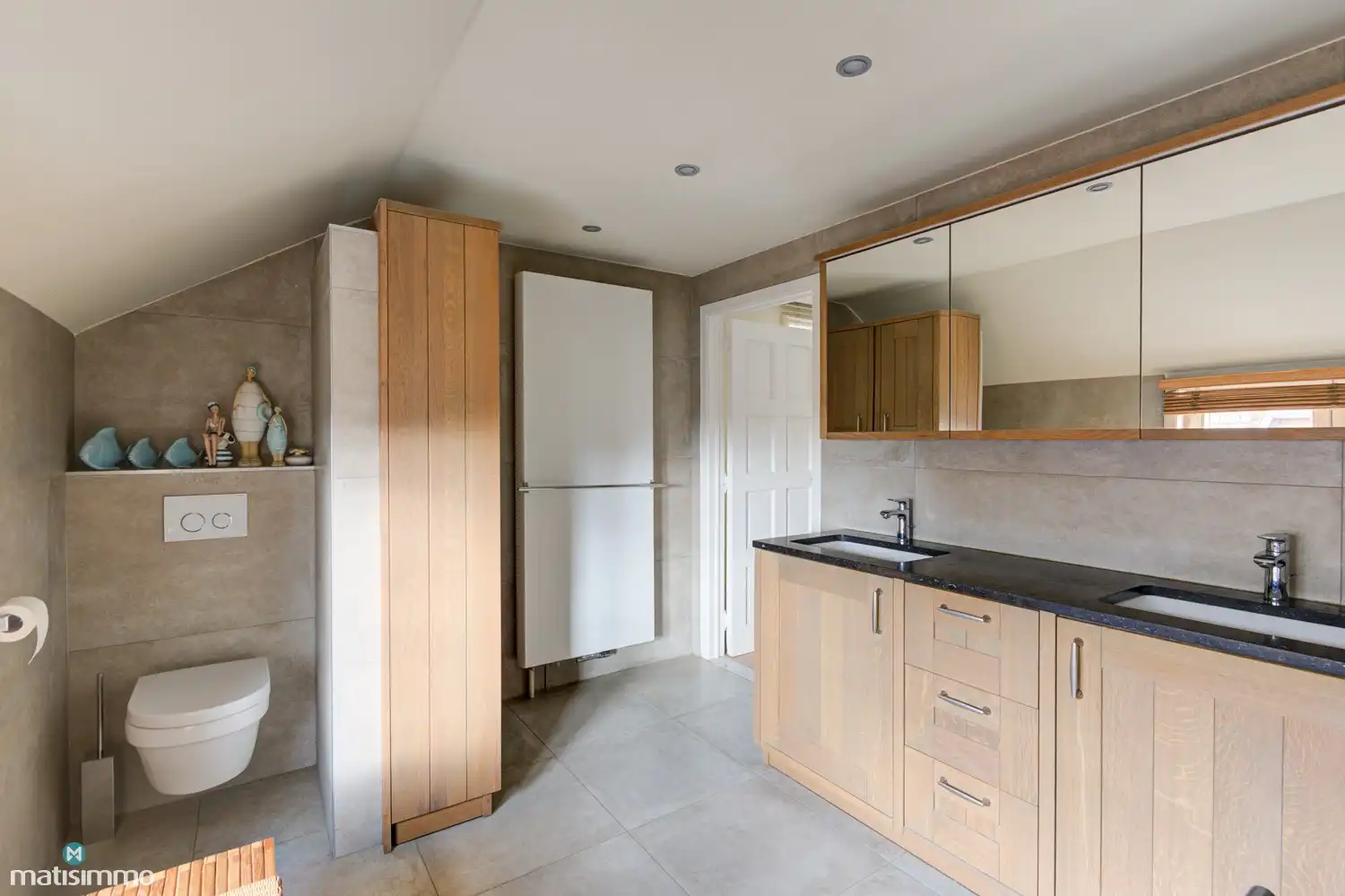 INSTAPKLARE EN ENERGIEZUINIGE WONING MET INPANDIGE GARAGE, TUINKAMER, KELDER EN RUIME TUIN TE ELST foto 21