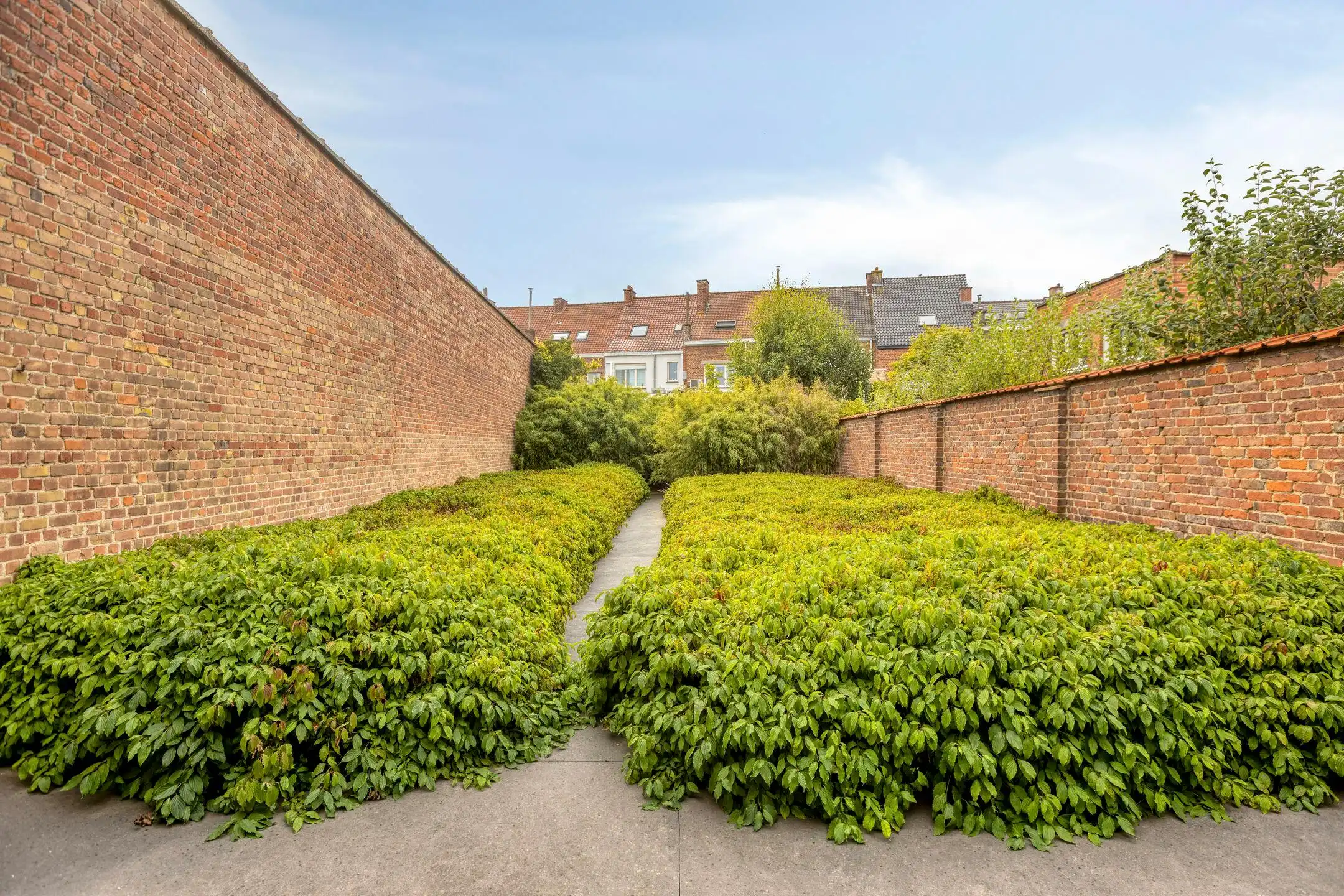 Verhuurde opbrengsteigendom met handelsruimte en duplex  foto 25