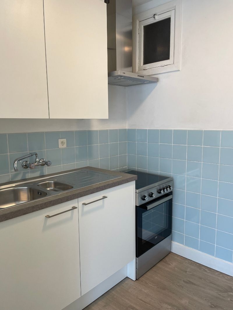 Instapklaar en centraal gelegen appartement met buitenparkeerplaats te Sint-Idesbald foto 4