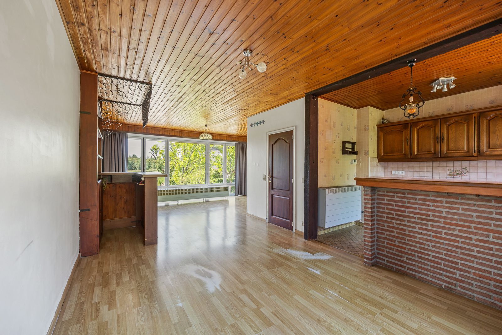 Te renoveren woning met potentieel in groene, rustige omgeving te Brasschaat! foto 4