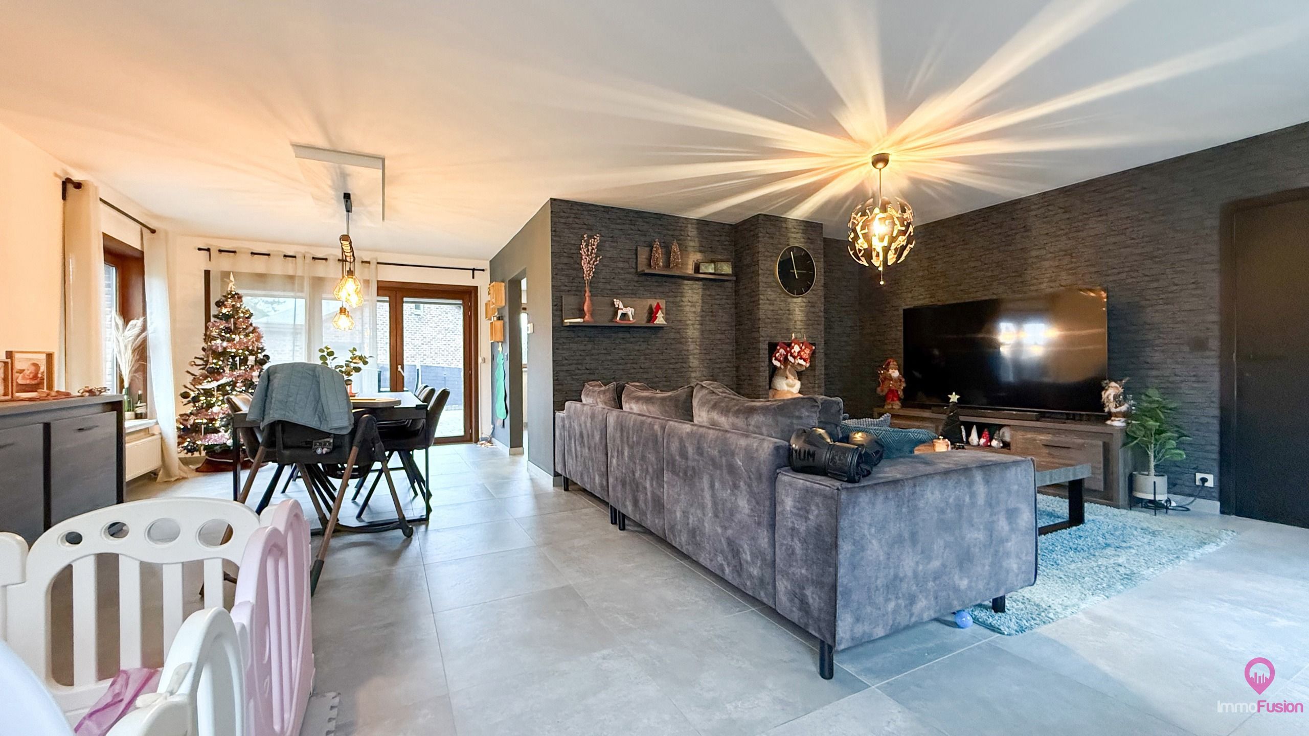 Woning 4 slpk met commerciële vergunning op centrale ligging foto 5