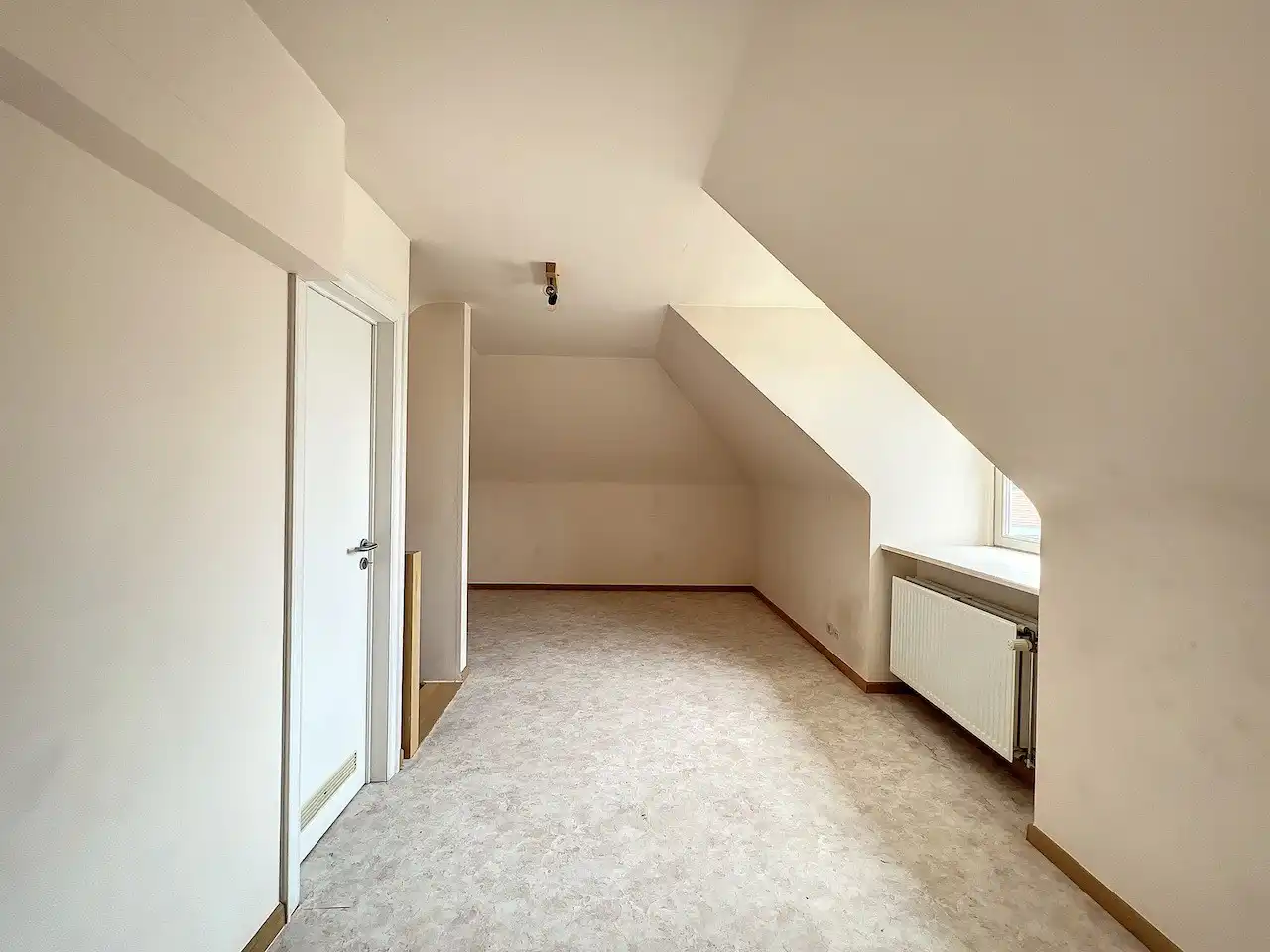 Grote woning met tuin en garage te Knokke foto 16